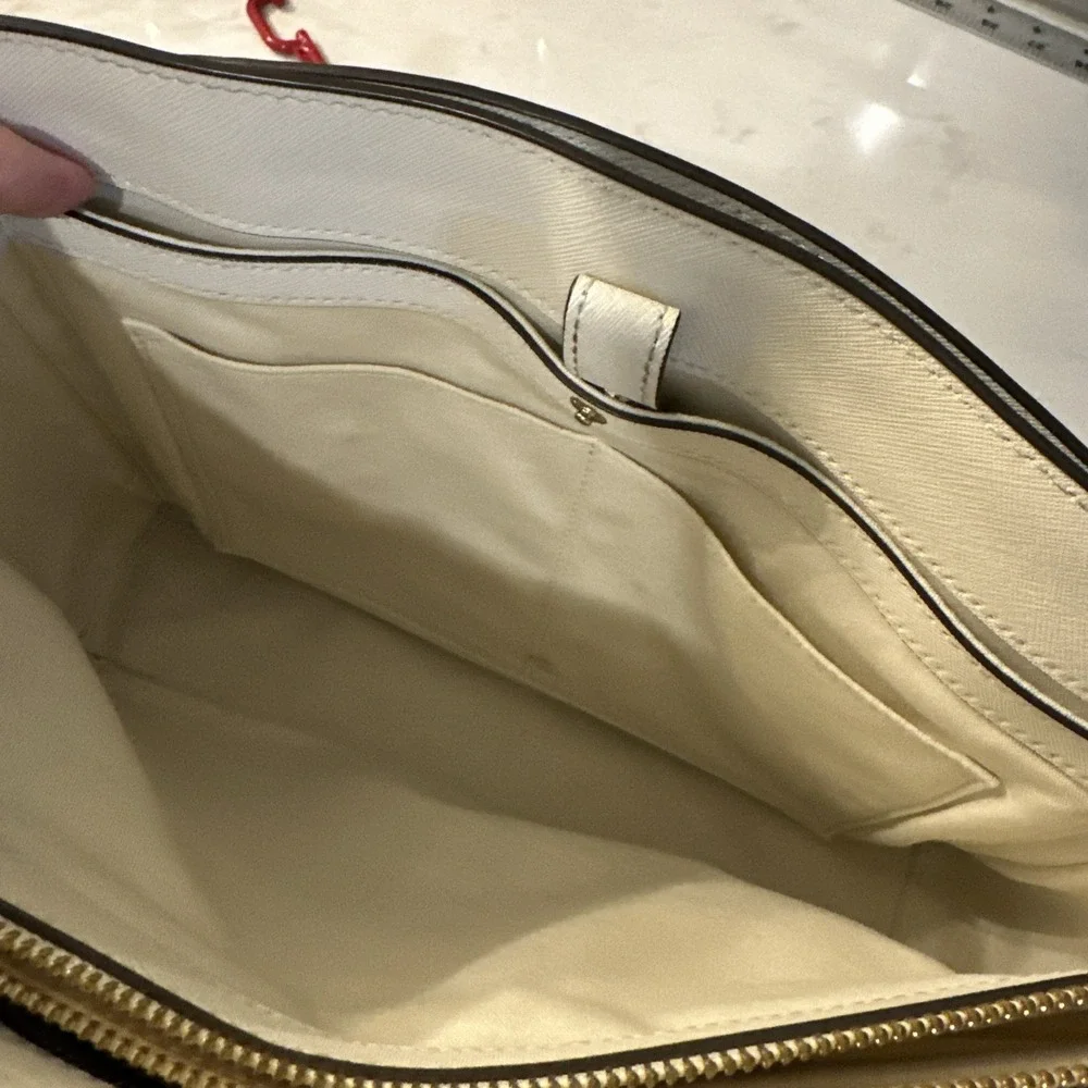 Tory Burch Tote Bag Shoulder Bag Robinson Medium Leather Ivory, Protective Bag.